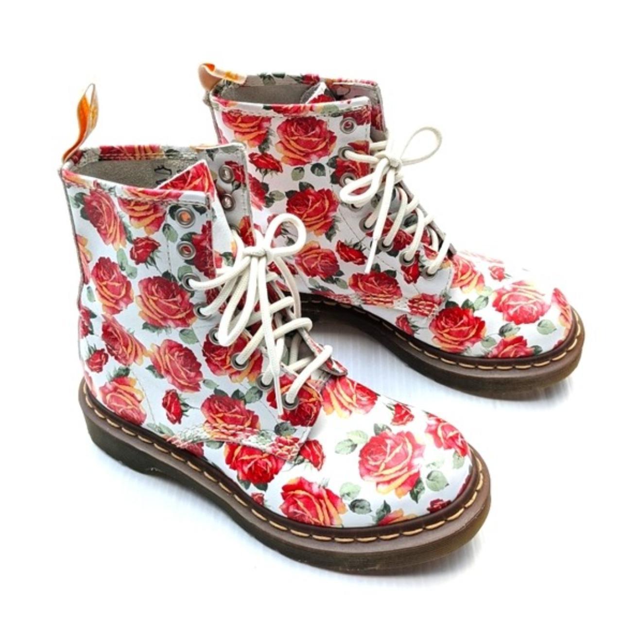 Rose print doc on sale martens