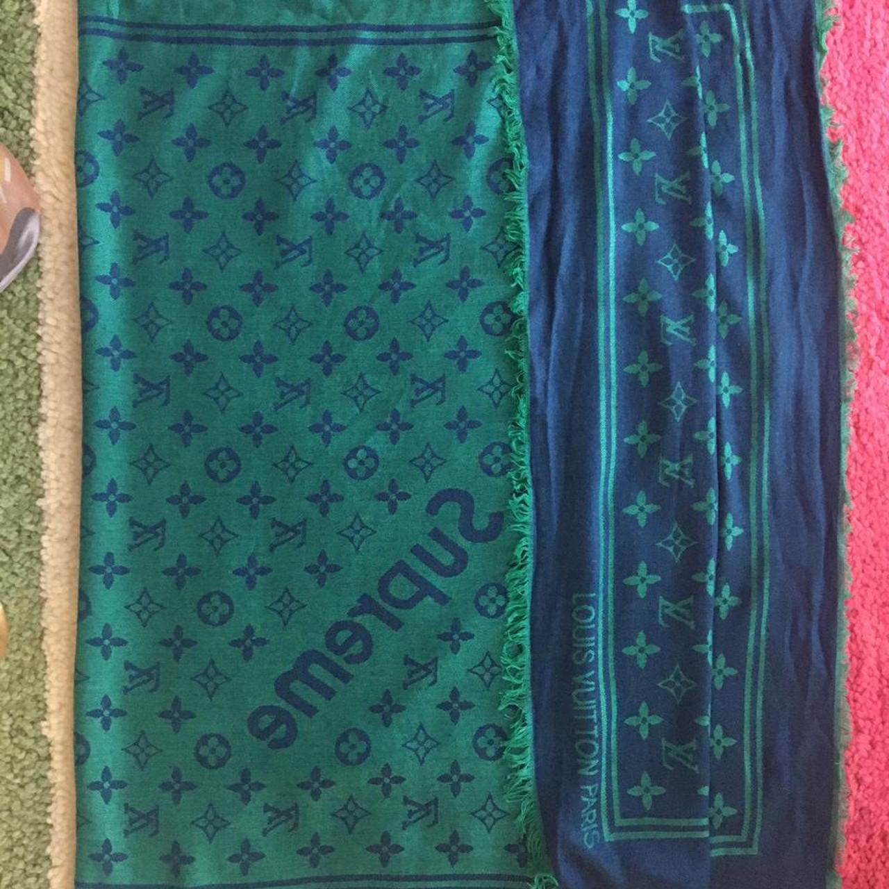 Supreme X Louis Vuitton scarf Blue/green Supreme x - Depop