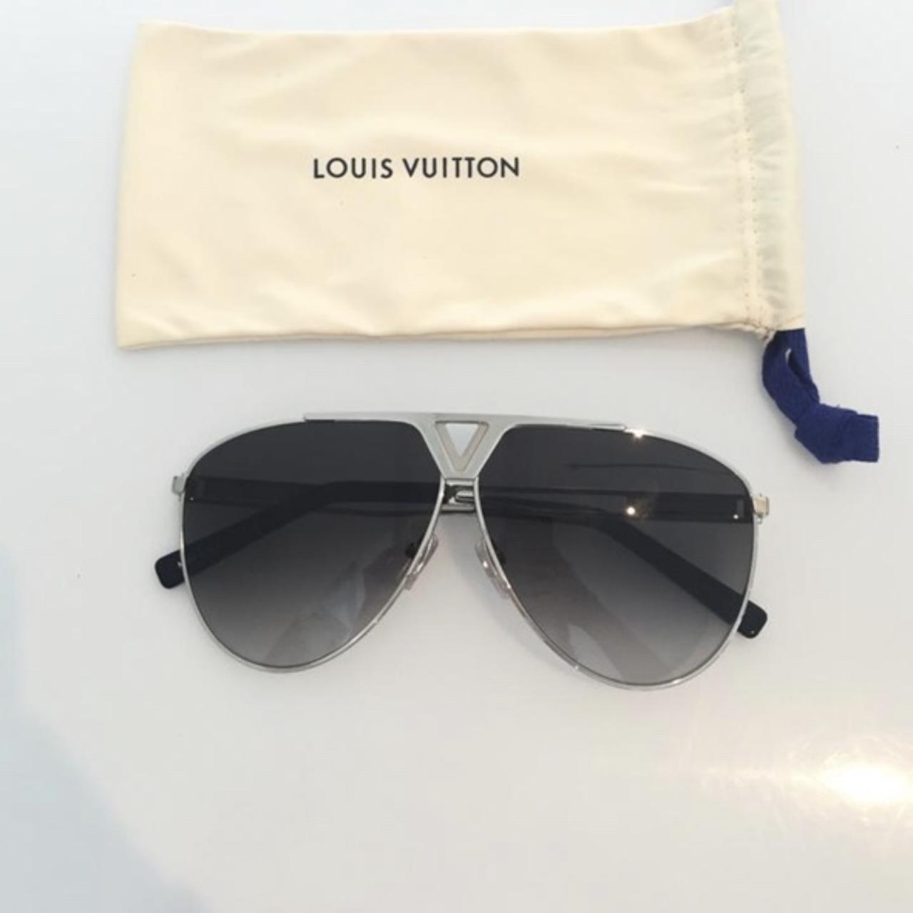 gamingladies — alcinnas: ✧ ° ☆ Louis Vuitton Series 4 : L i g h t
