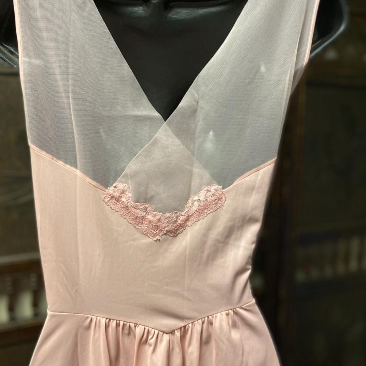 Vanity Fair Women's Pink Nightwear (3)