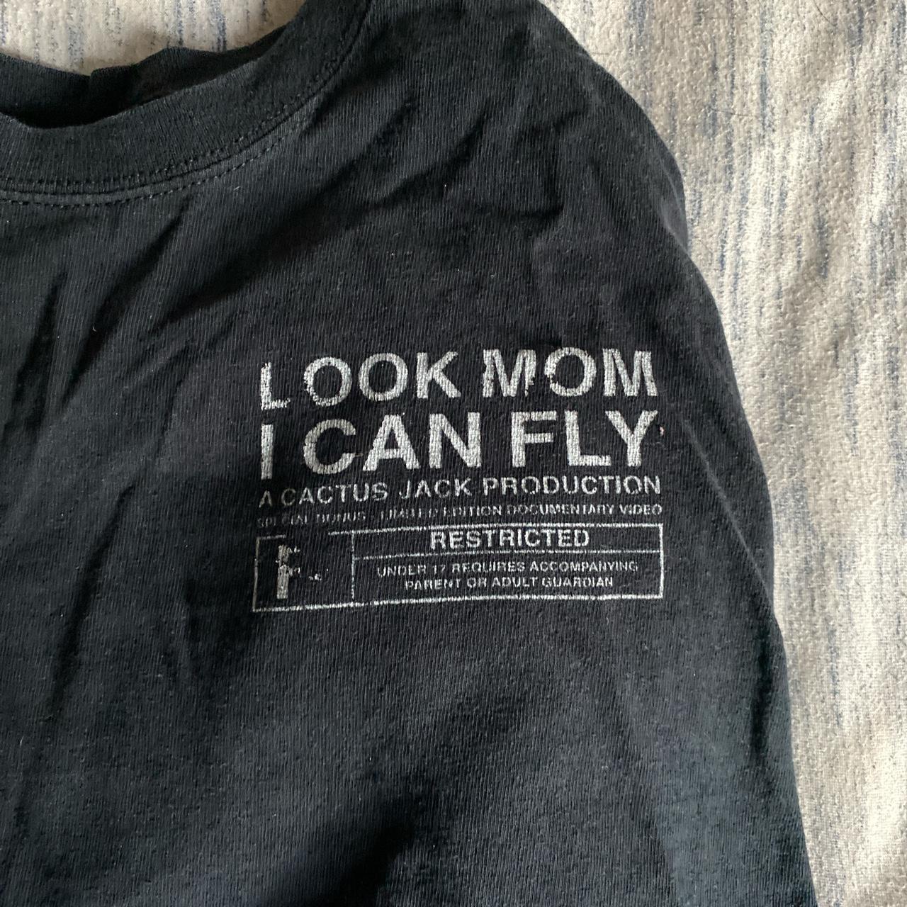 LOOK MOM I CAN FLY shirt 💸💸💋💋💘💘💖. size medium but... Depop