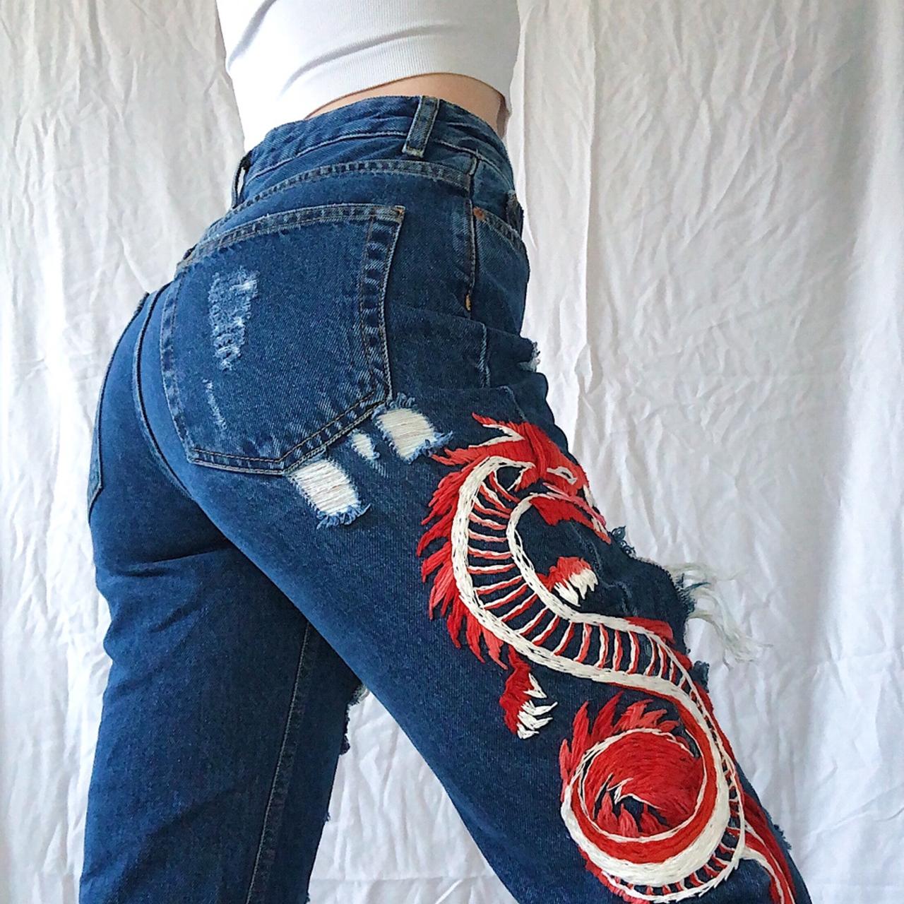 On sale BDG Baggy Skate Fit Jean - Embroidered Dragon