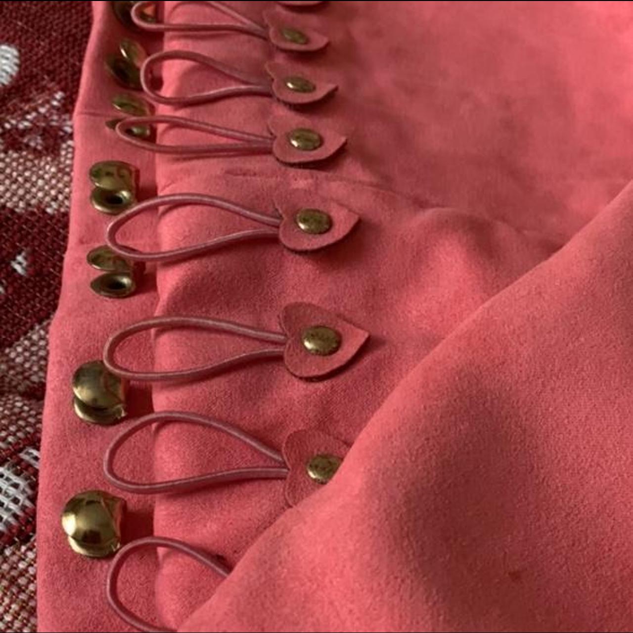 Hot pink thigh high boots!! It’s giving bratz... Depop