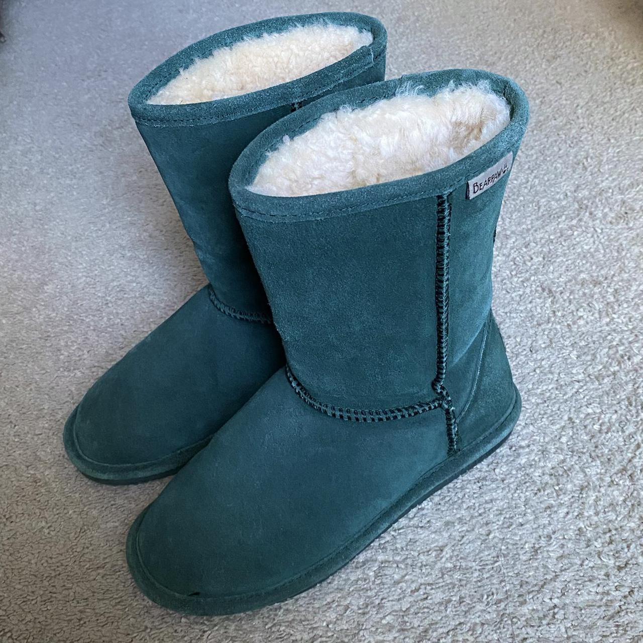 bearpaw green boots