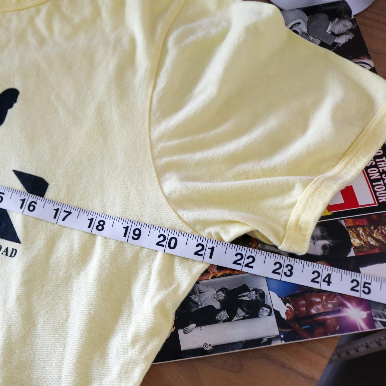 Apple Women's Yellow and Black T-shirt (2)
