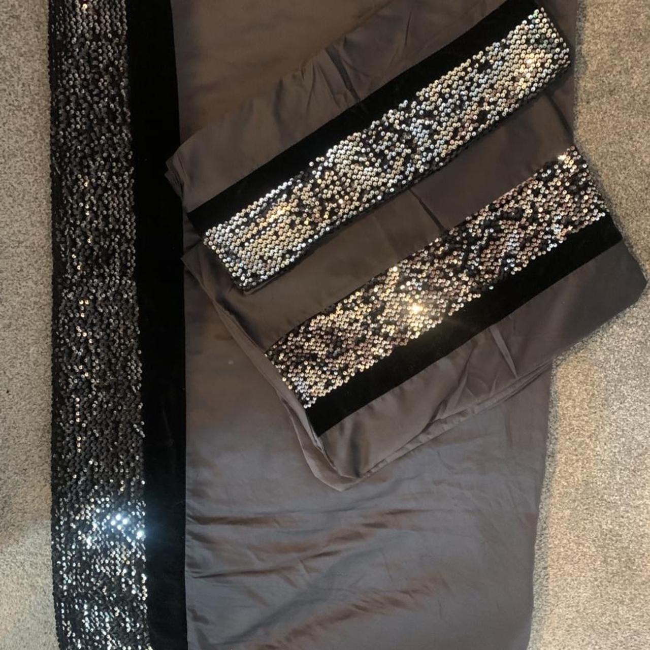Kylie black glitter bedding used in guest room few... Depop