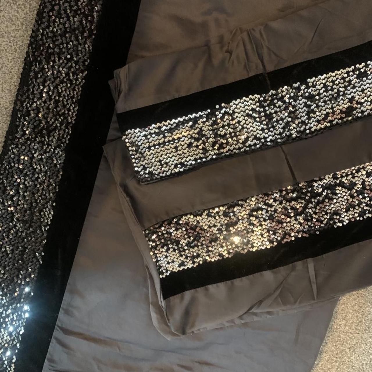 Kylie black glitter bedding used in guest room few... Depop