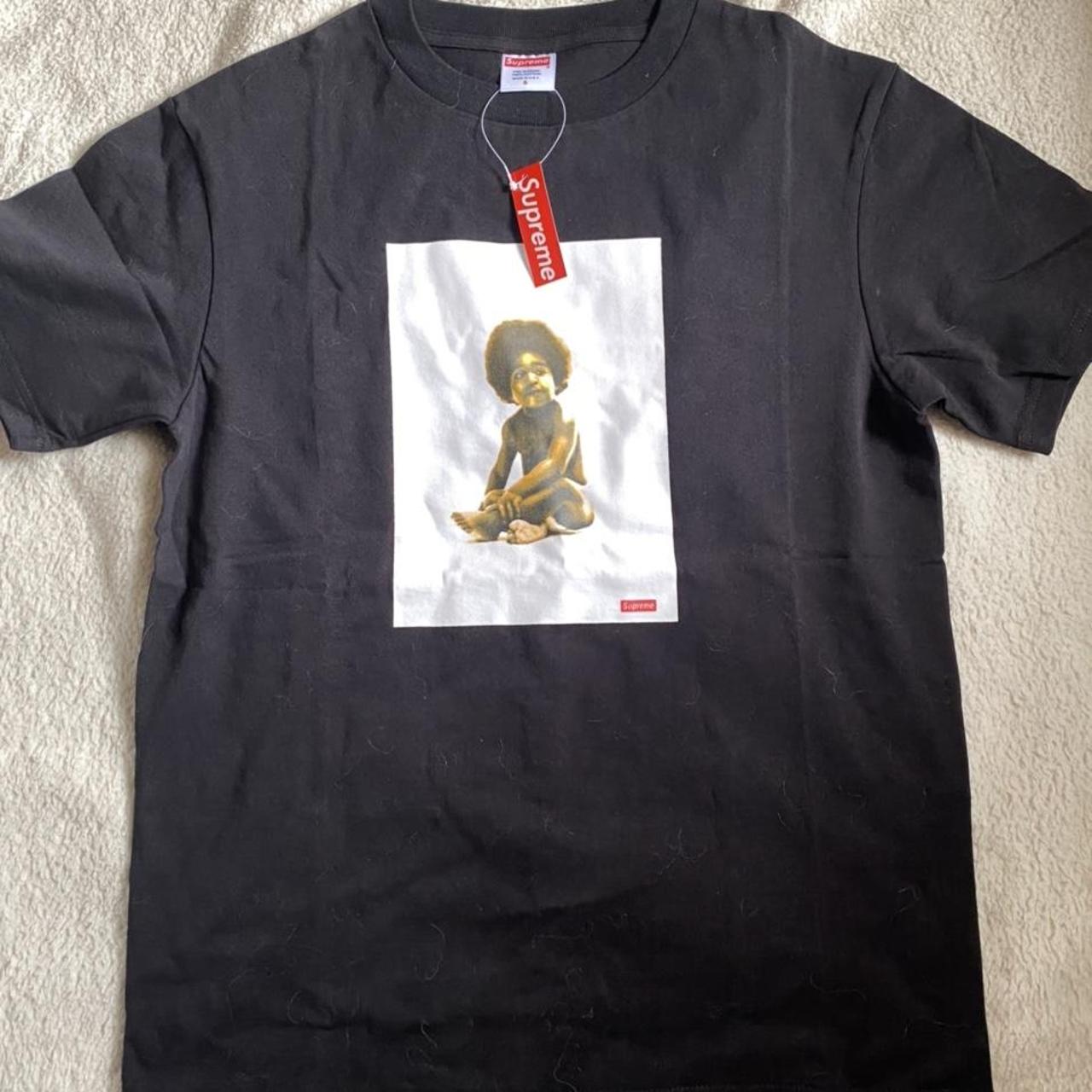 トップス Supreme Nike Jordan Notorious B.I.G tee SLN Official - Supreme x Jordan Collab Taps Biggie for Photo