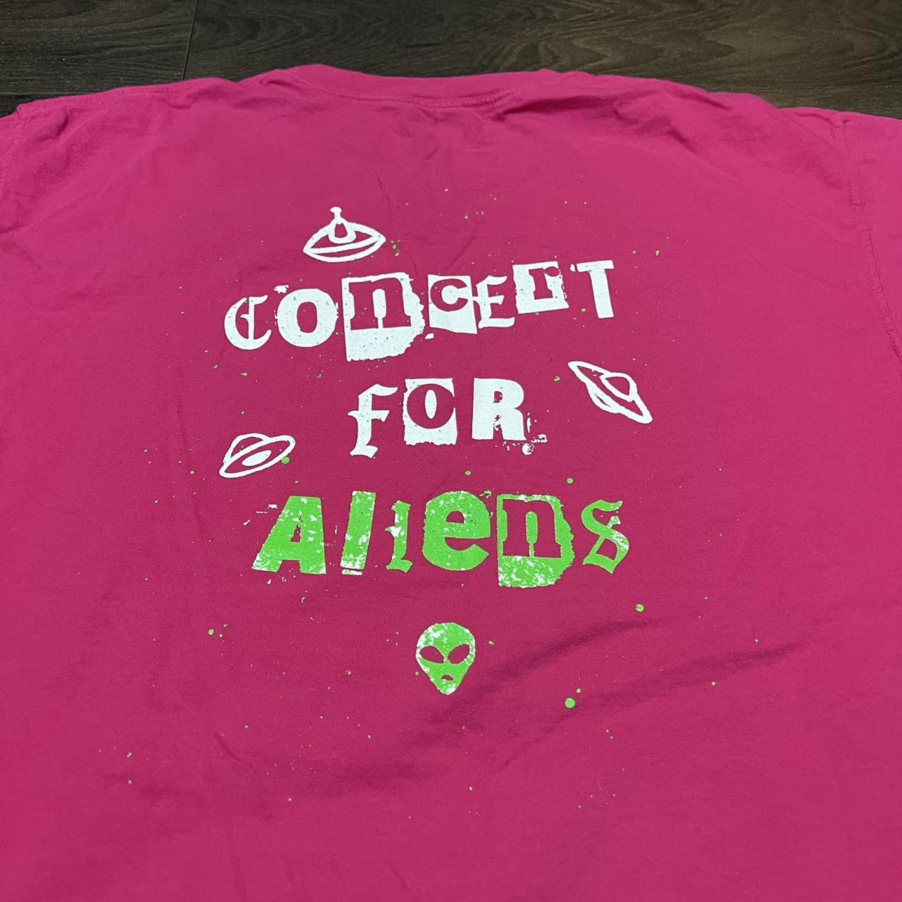 Classic machine gun Kelly connect for aliens t... Depop
