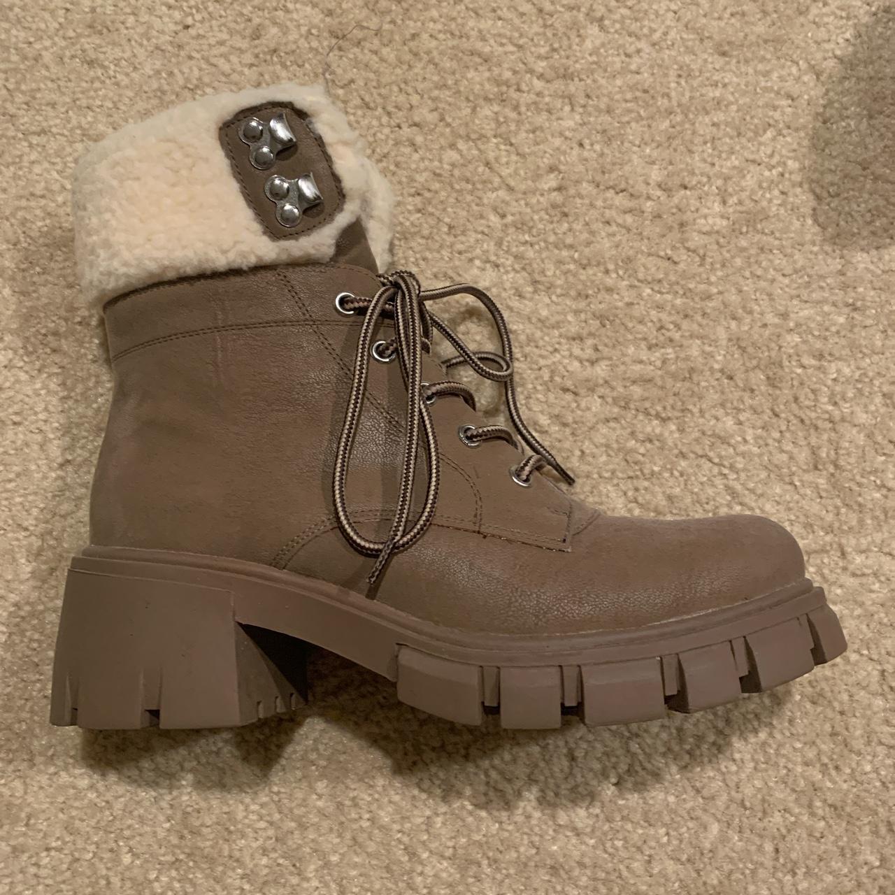 MIA boots size 7.5 M only worn once - Depop