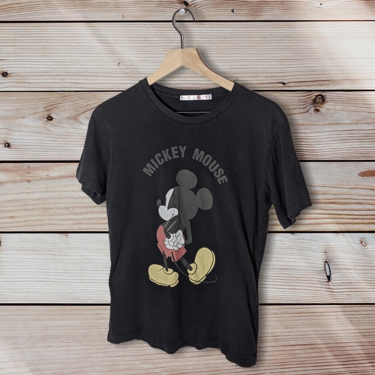 Uniqlo clearance disney shirts