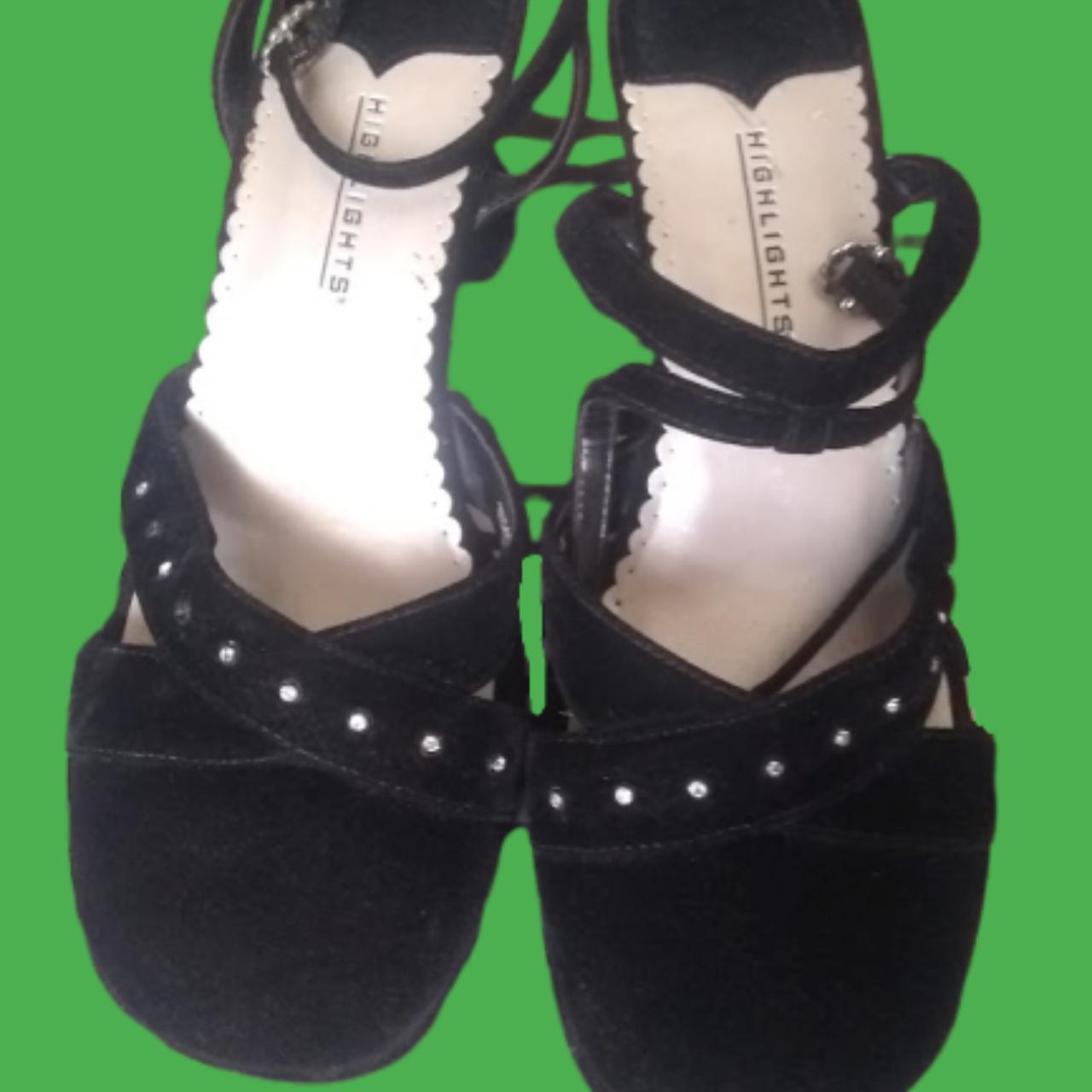 🐱closed toe block kitten heels🖤 *black velvet *ankle... - Depop