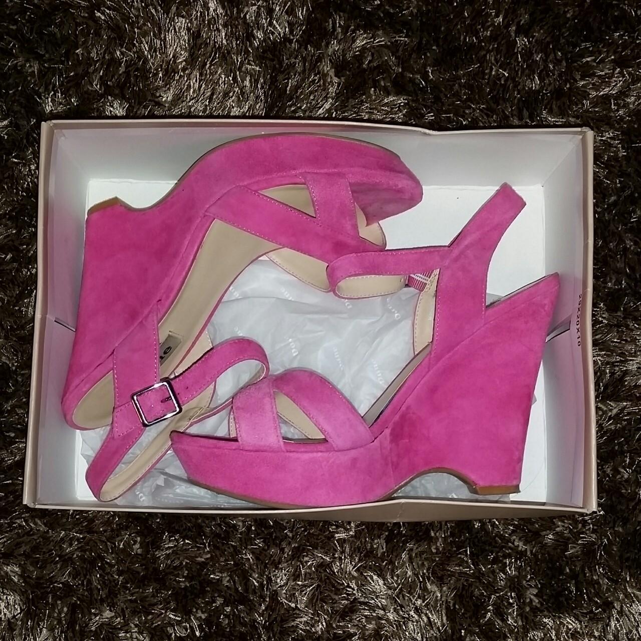 Dune hot sale pink wedges