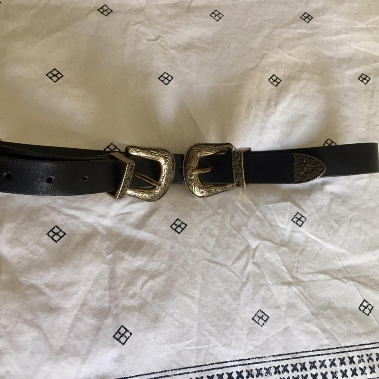 FREE SHIPPING Topshop black belt. Perfect with