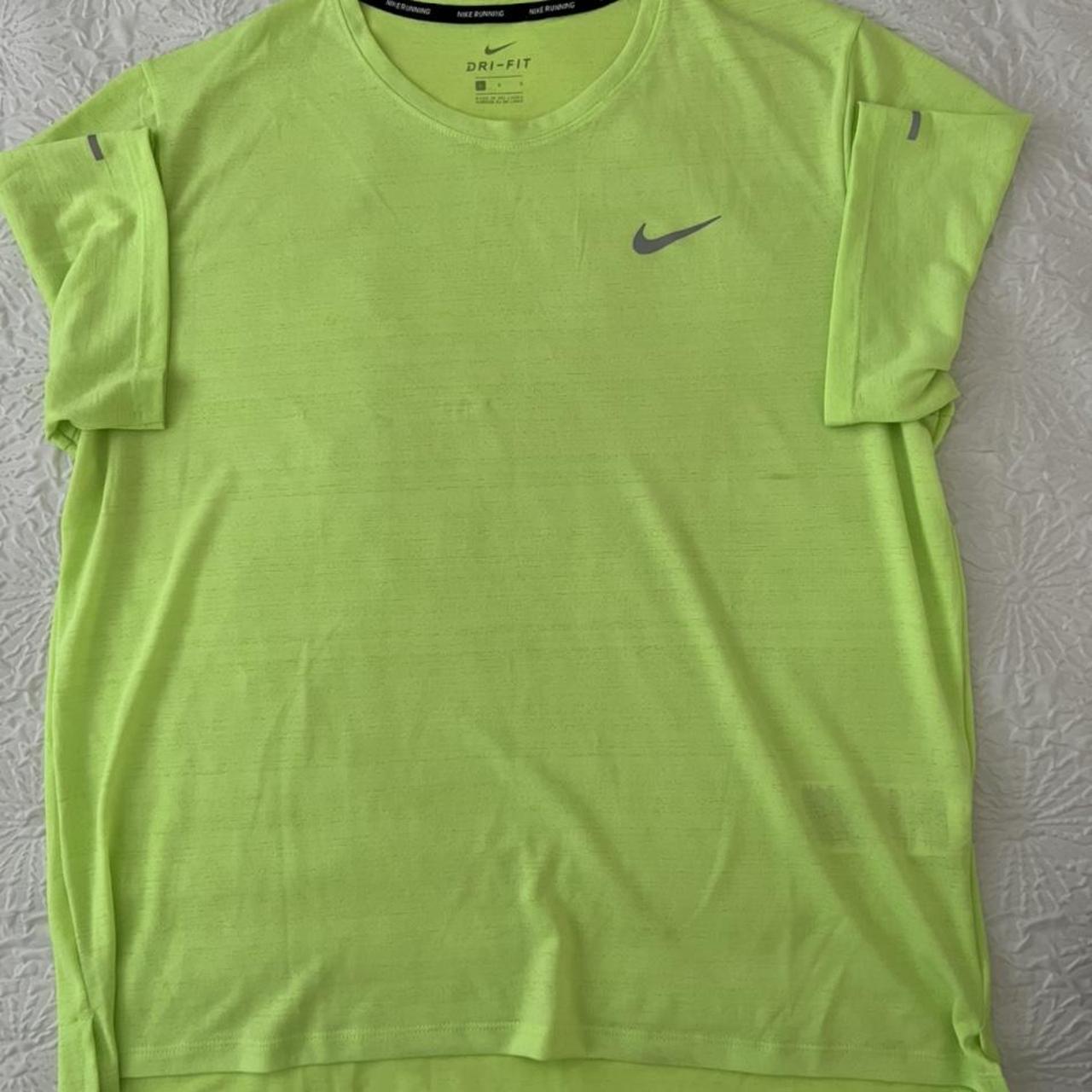 neon yellow nike t shirt