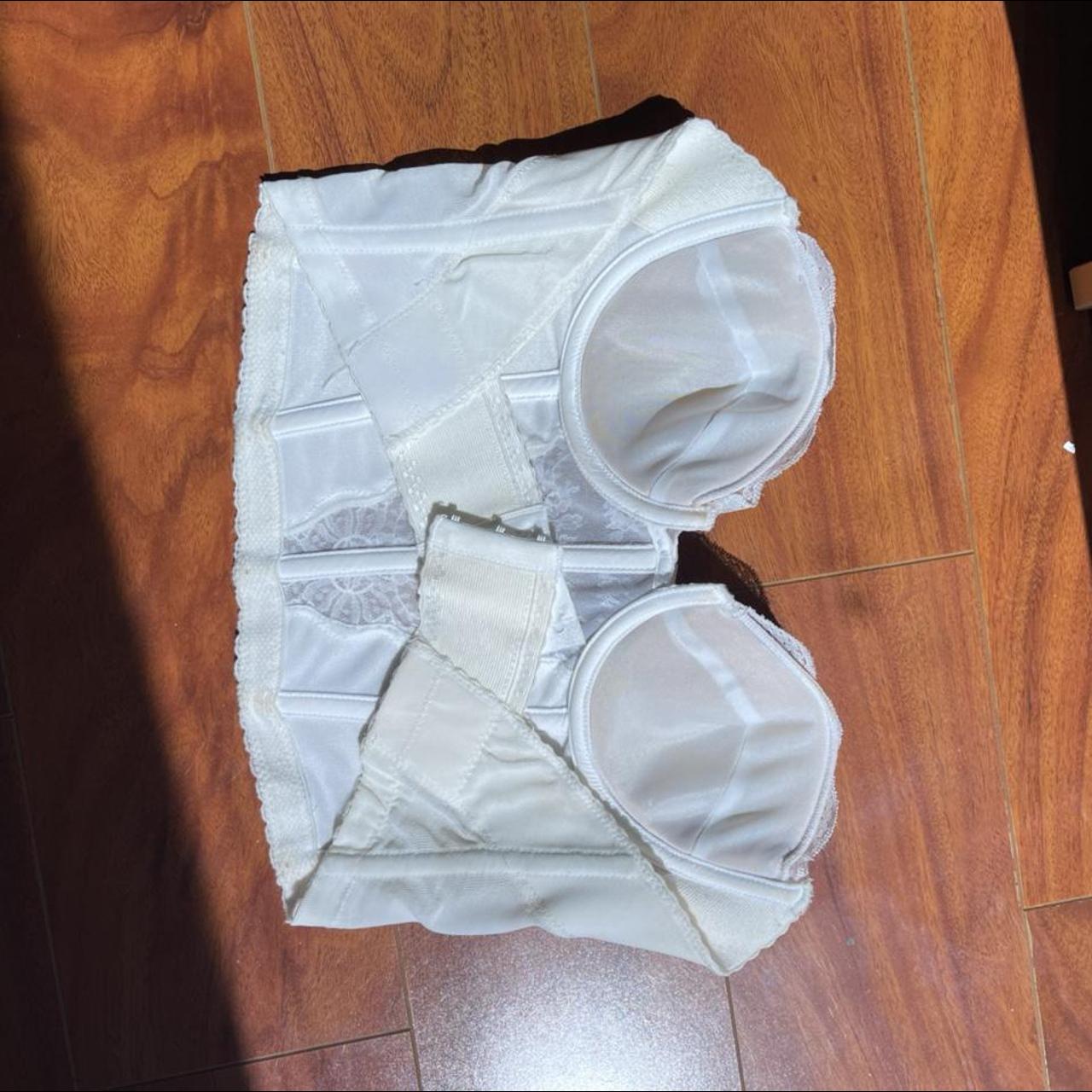 Vintage white bustier top fits size 32C 34B around... - Depop
