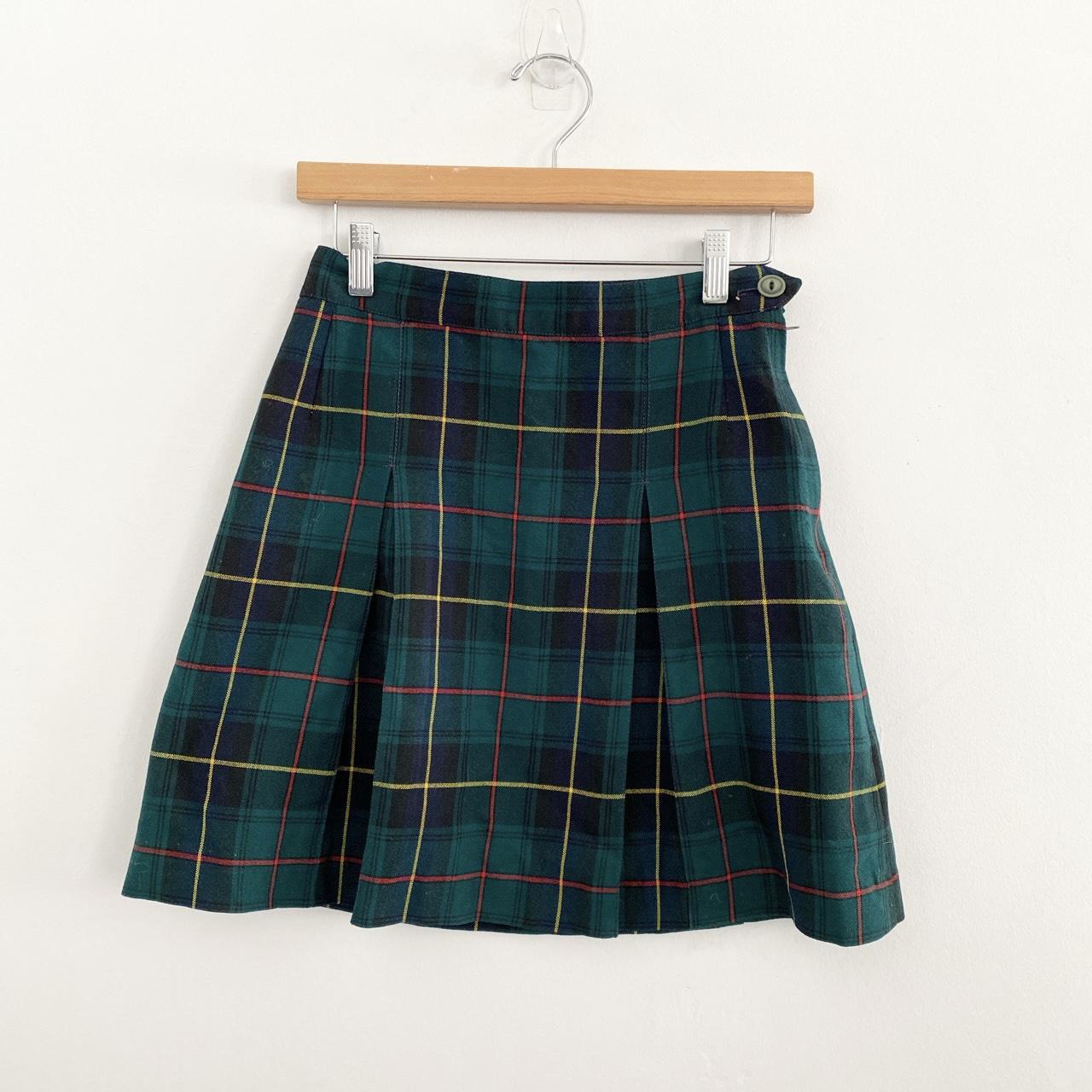 Y2K pleated school girl skirt West with an... - Depop