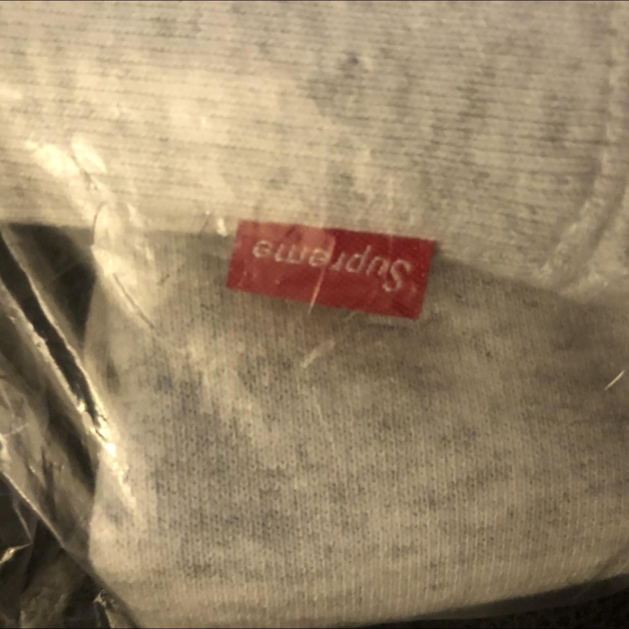 Supreme Hoodie Brand new never worn - Depop