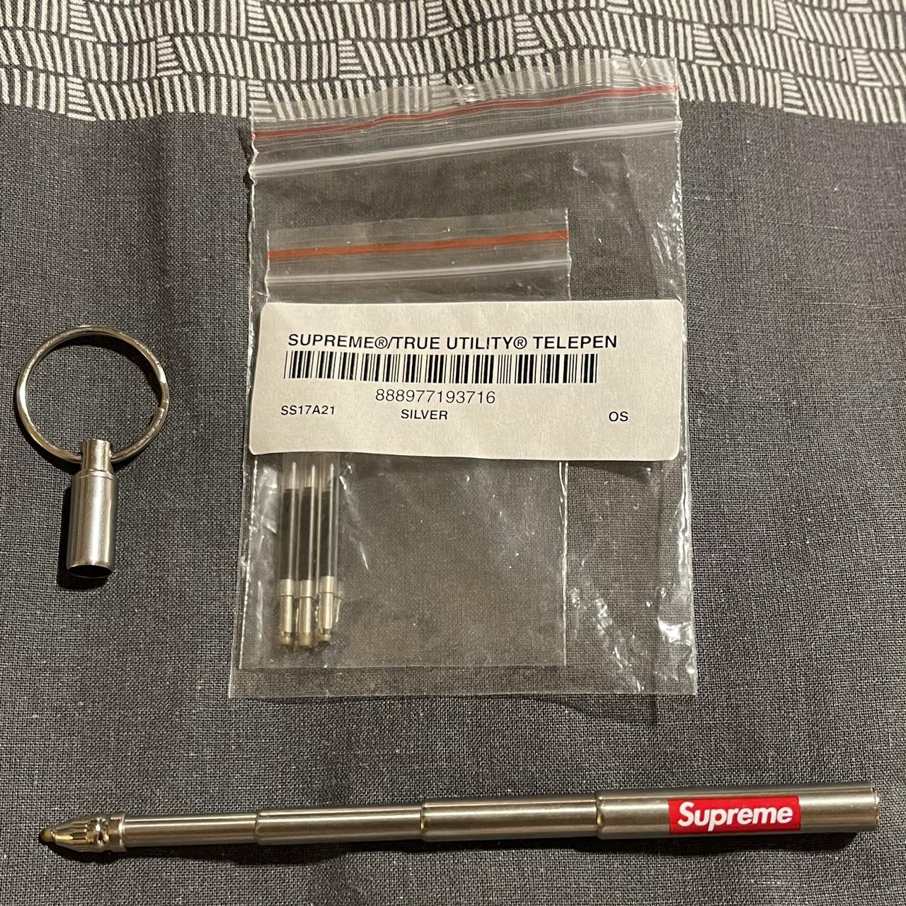 Supreme Seahorse Keychain from FW16. In perfect | Depop