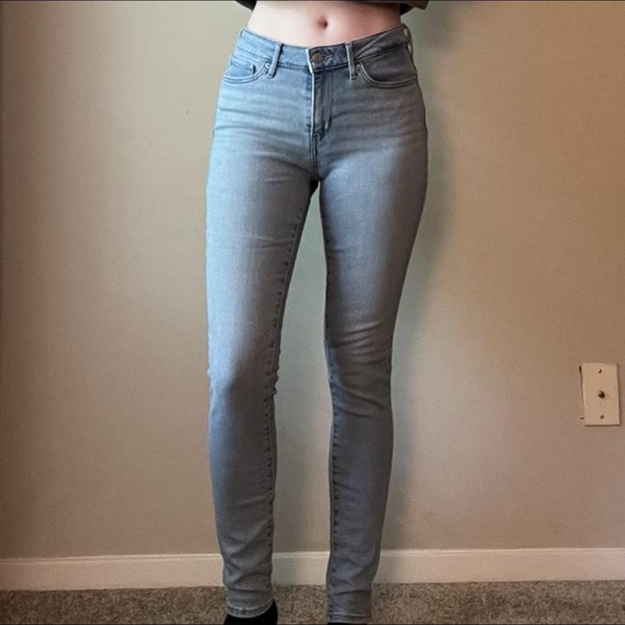 Levi’s 711 Skinny Jeans Size 27 #levi’s #skinny... - Depop