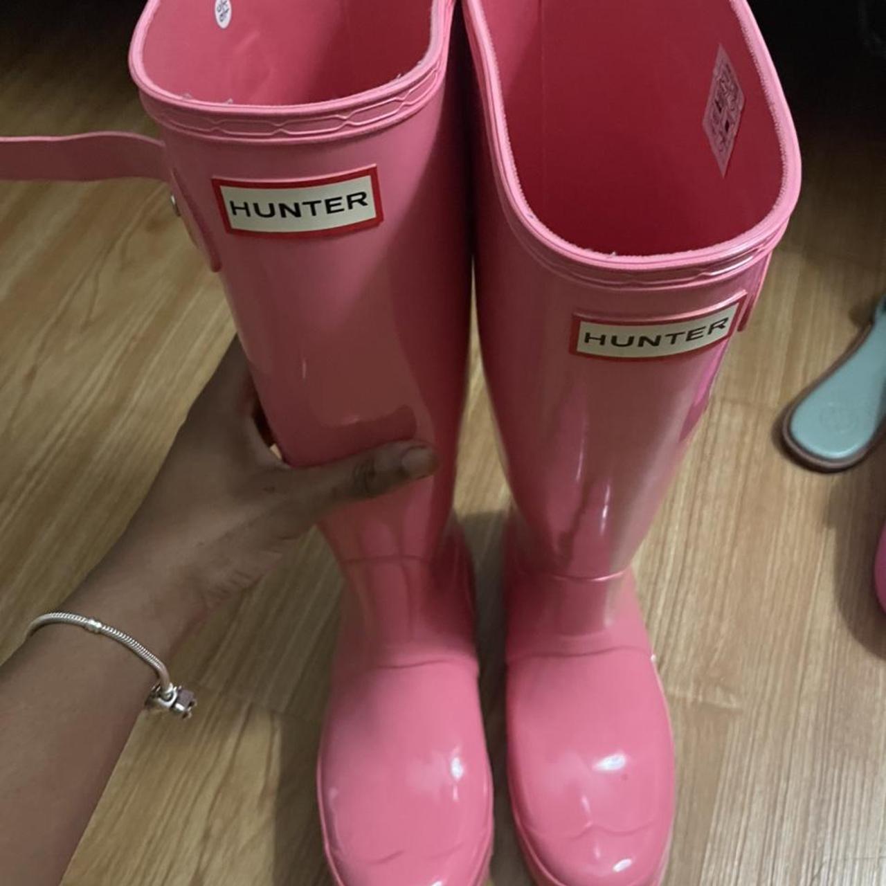 bubblegum pink hunter boots