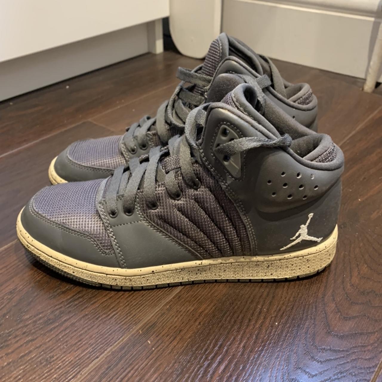 jordan 1 flight gray