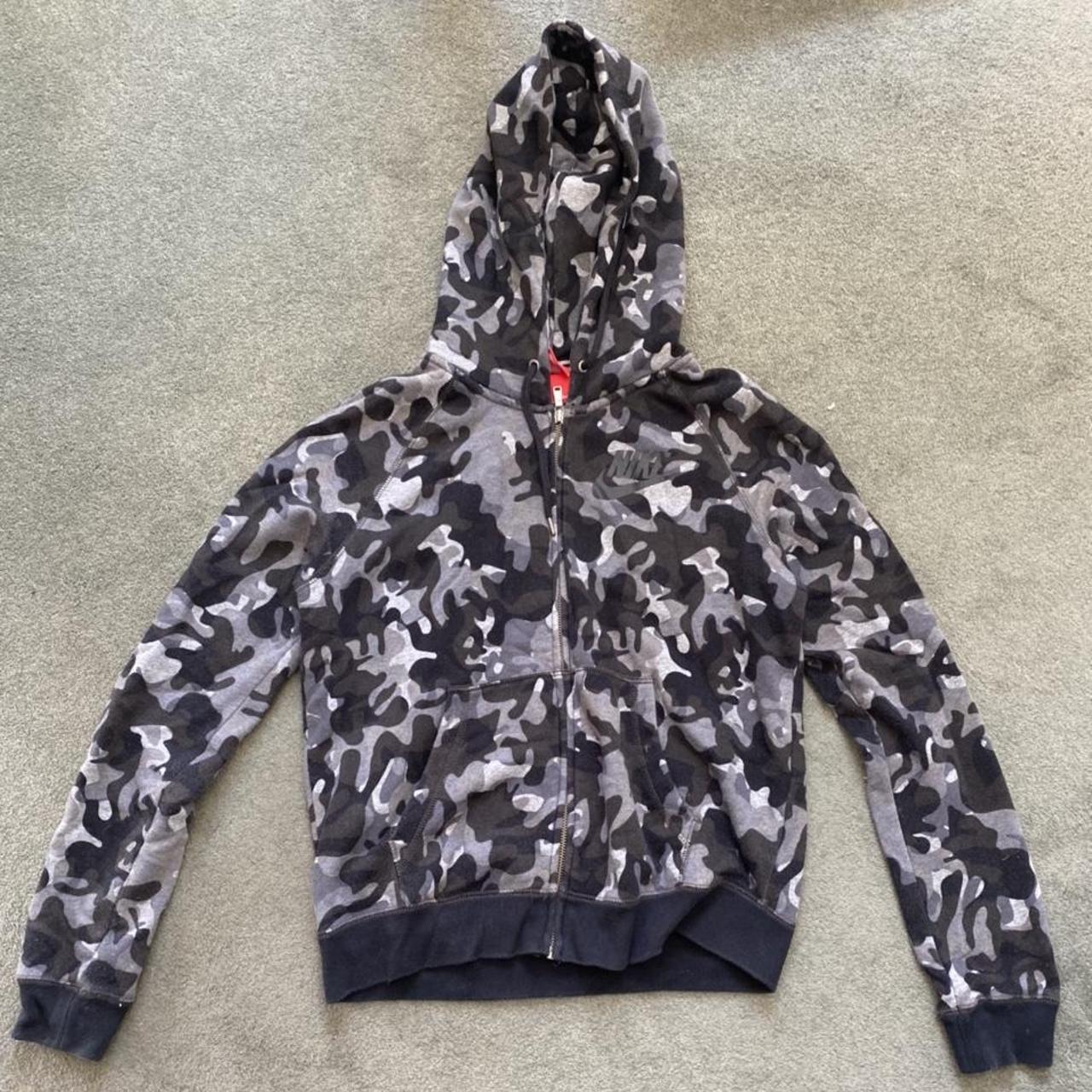 Nike grey camouflage print zip up hoodie Size... - Depop