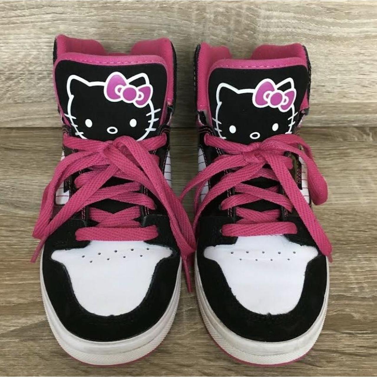 HELLO KITTYS VANS/JORDANS!!!! Size