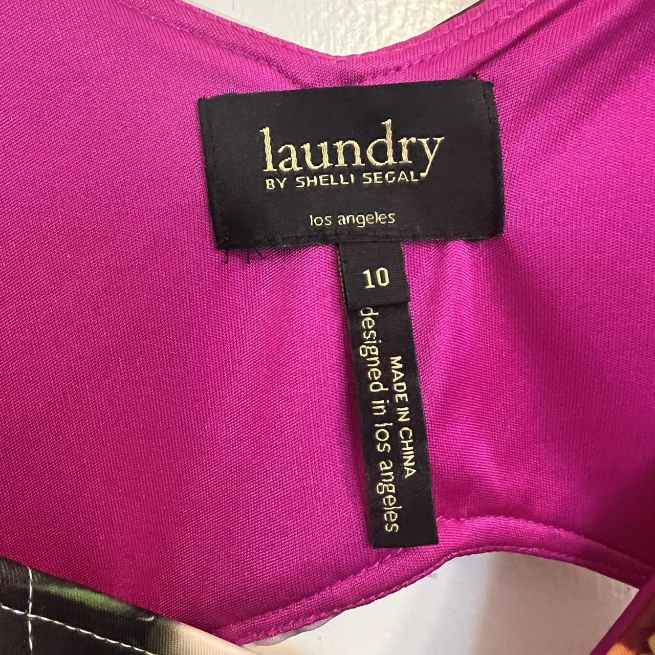 Laundry by Shelli Segal floral body on stretch dress... Depop