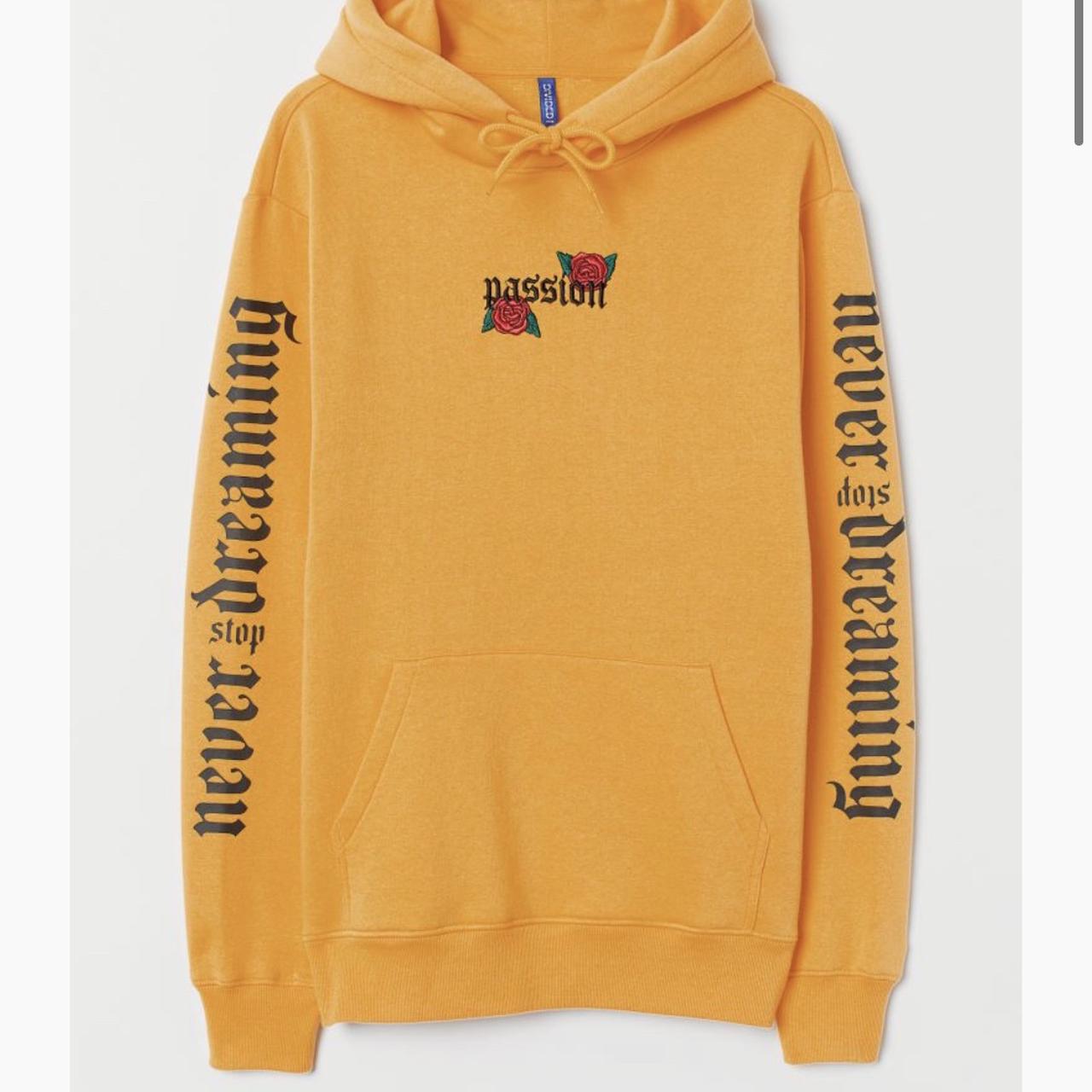 yellow passion hoodie Size men s S but fits