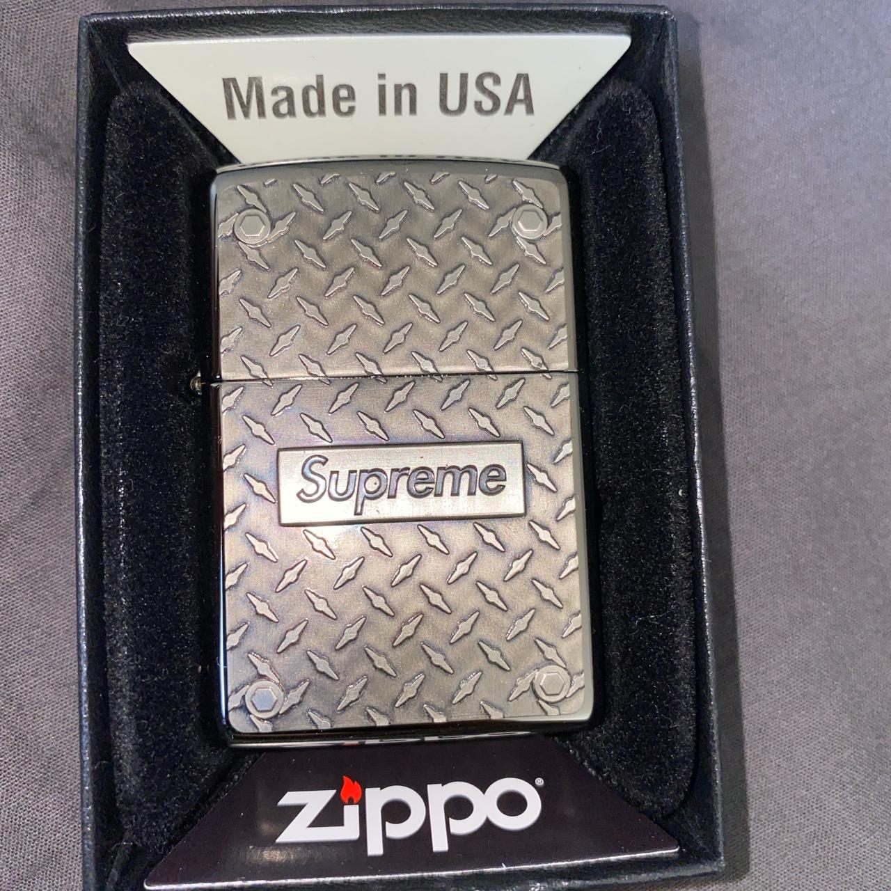 Supreme ss19 outlet lighter