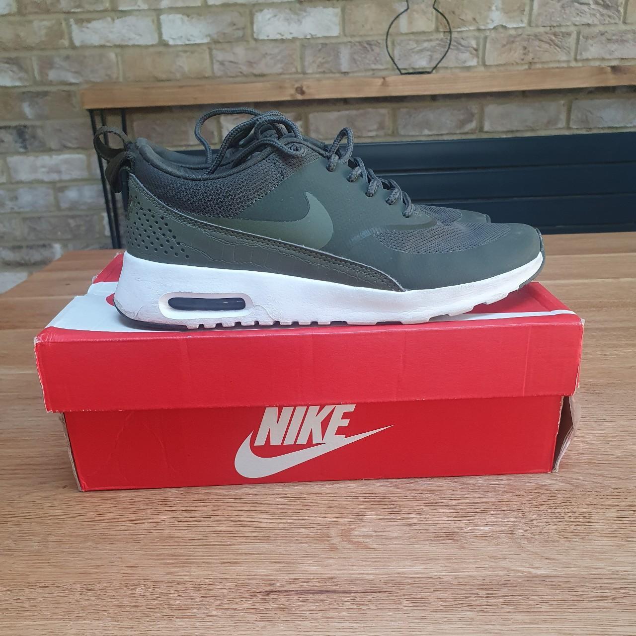 air max thea khaki