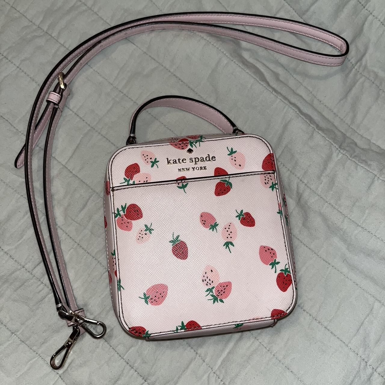 KATE SPADE STRAWBERRY DAISY PURSE Depop