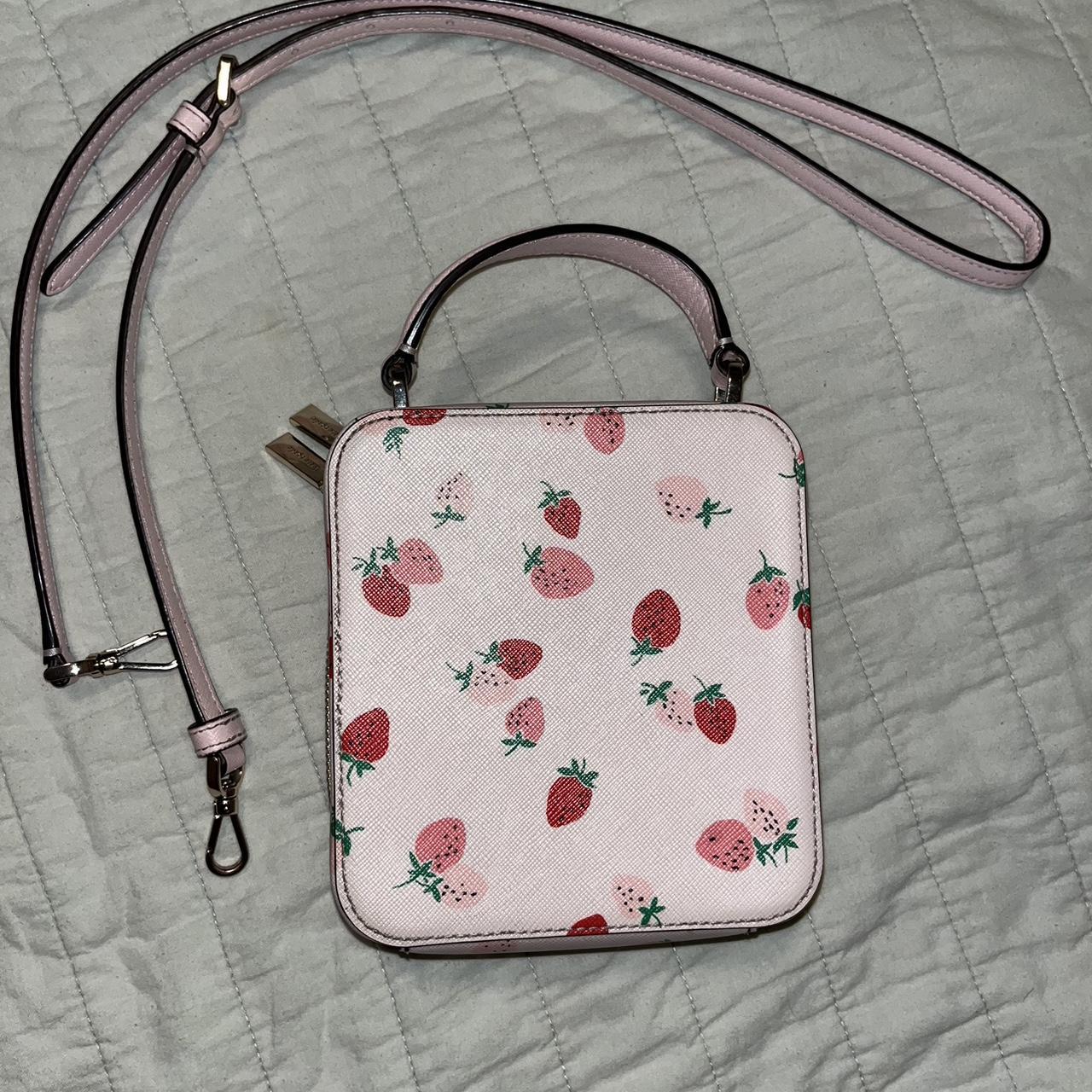 KATE SPADE STRAWBERRY DAISY PURSE Depop