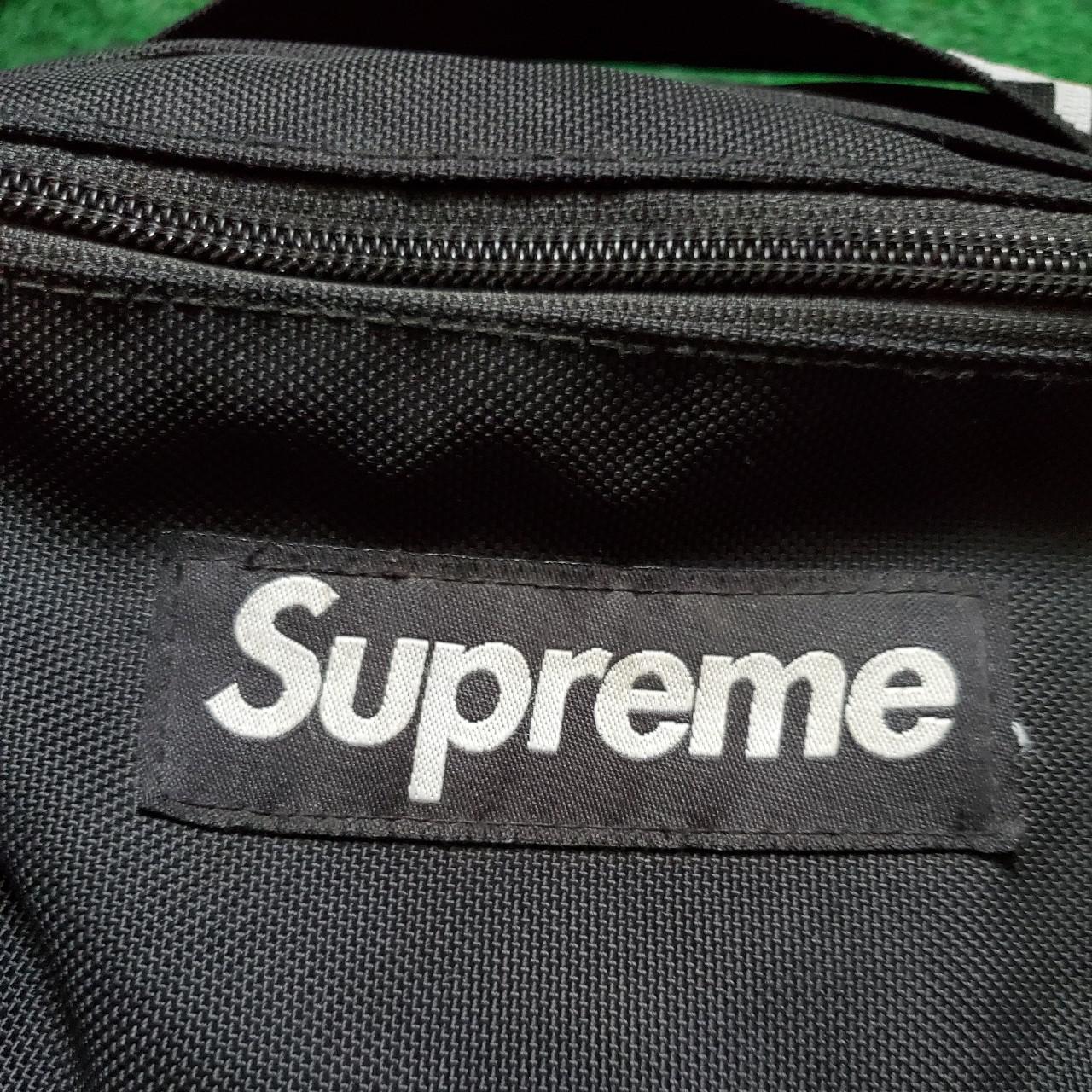 Supreme waist 2024 bag fake