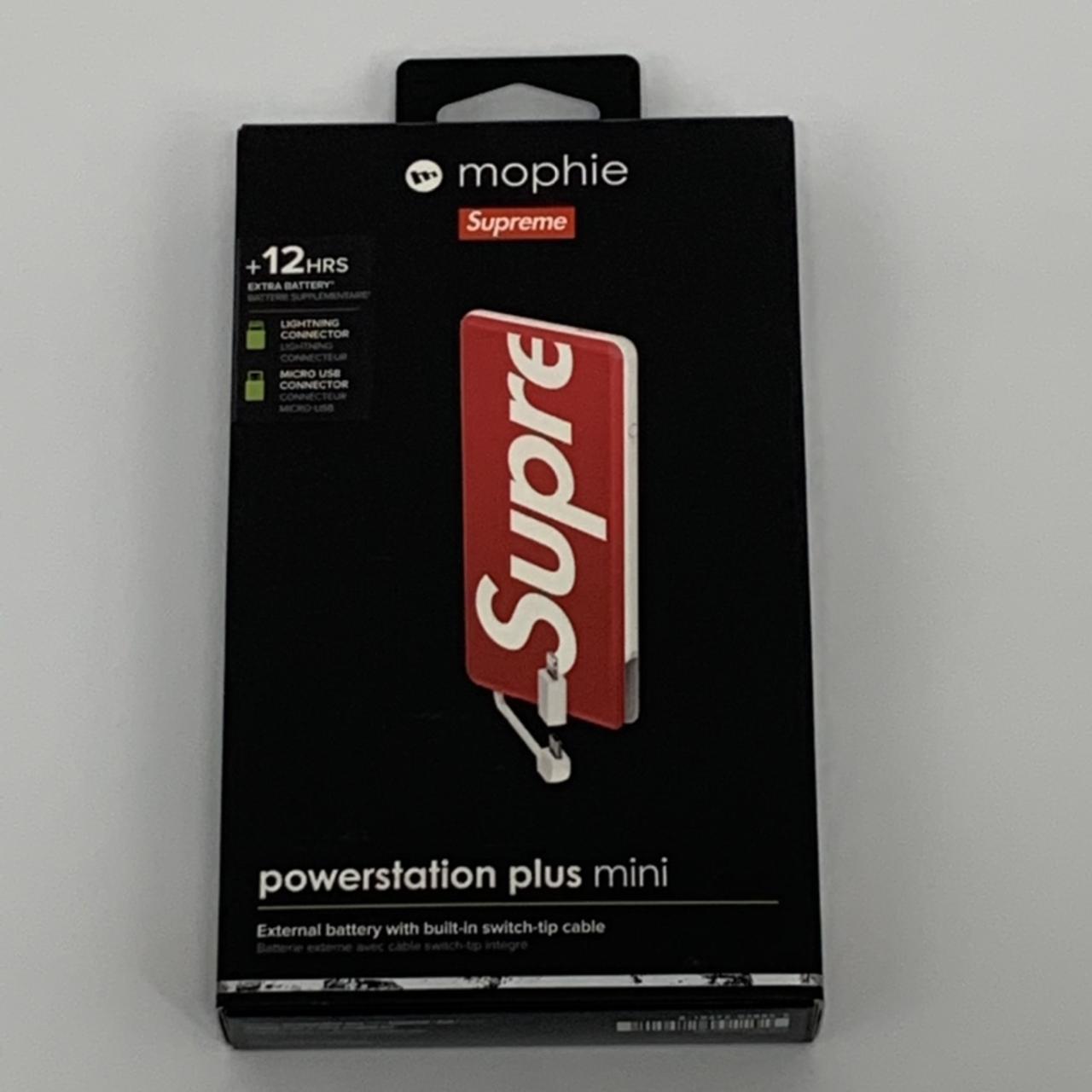 Supreme®/mophie® powerstation wireless