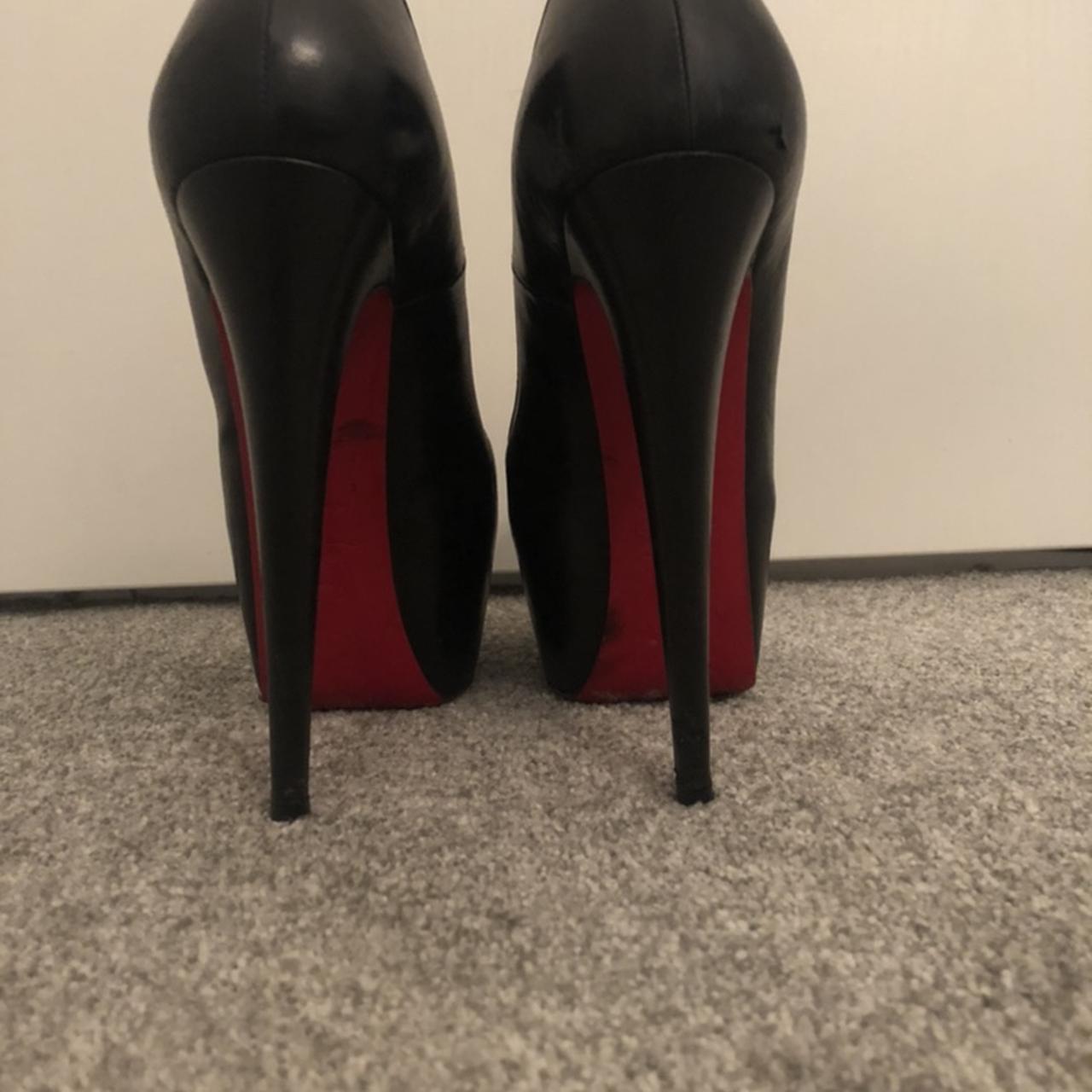 Daffodile best sale louboutin shoes