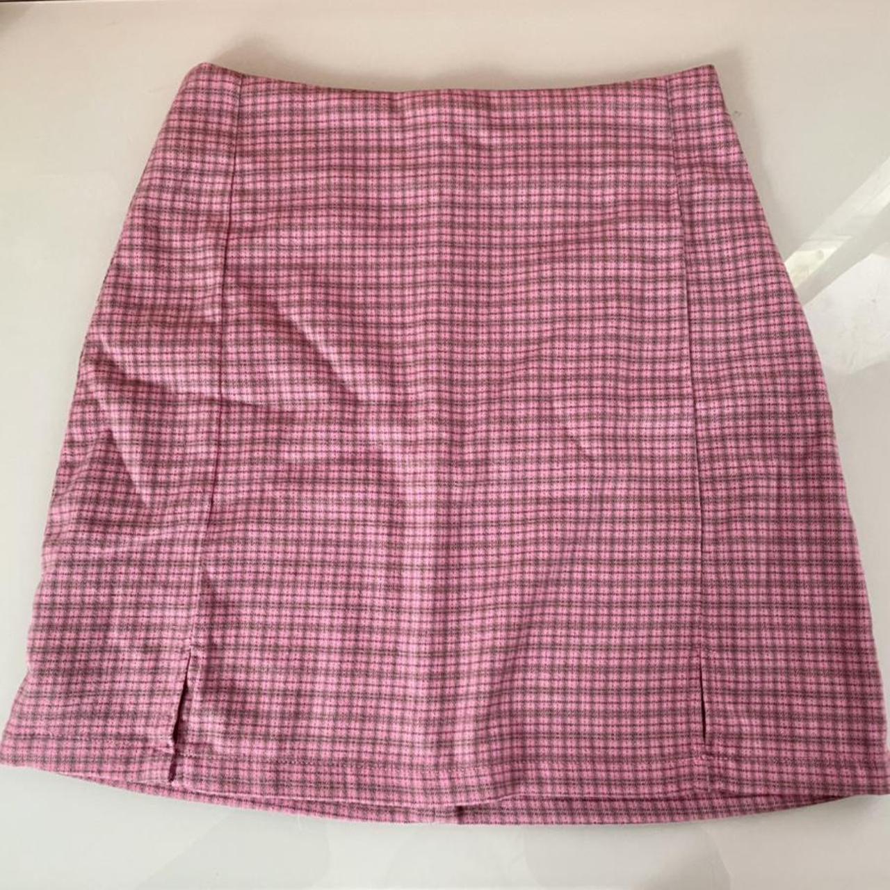 Brandy Melville Women's Pink and Grey Skirt | Depop