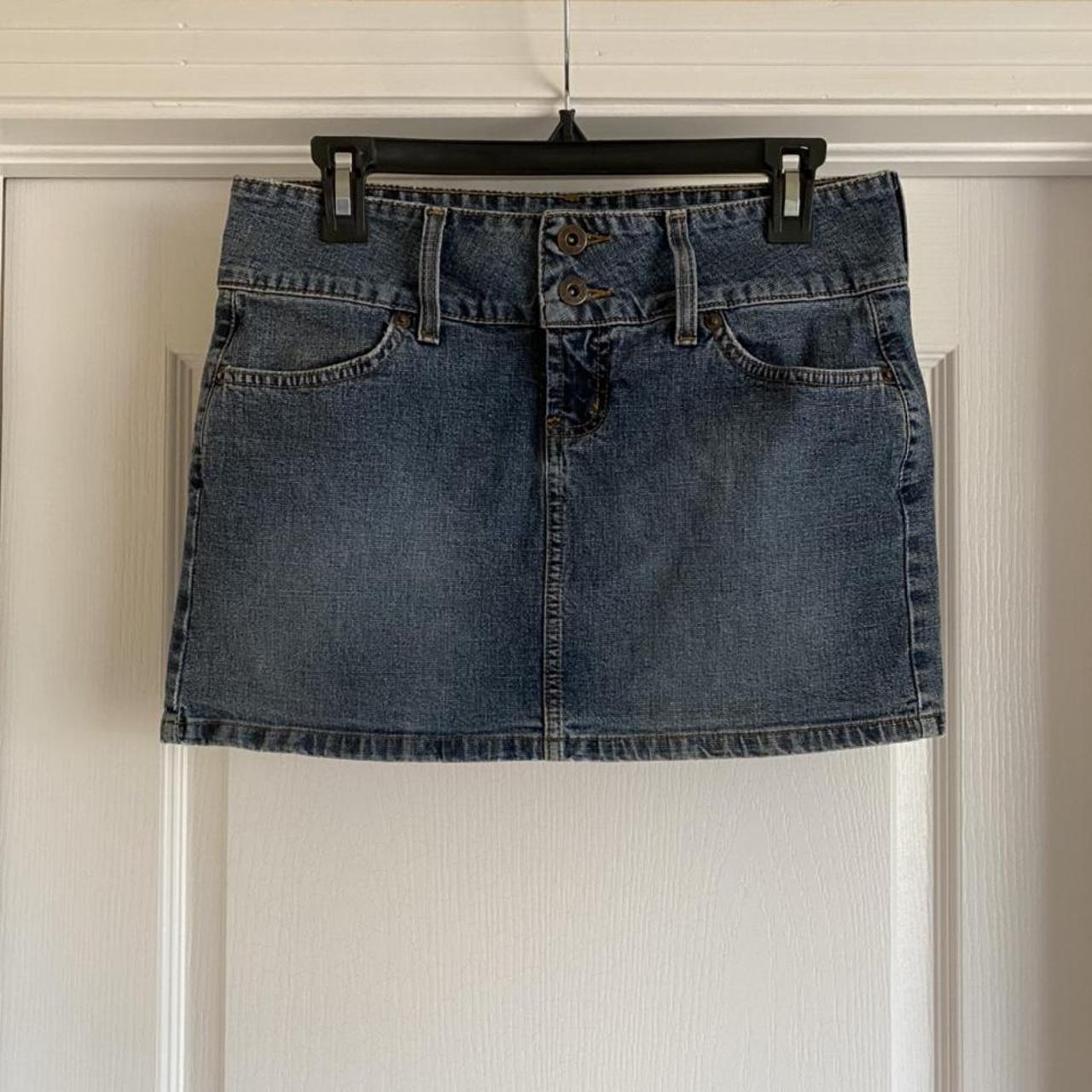 🌻 Lei Denim Mini Skirt 🌻 A Y2k Staple This Skirt Is Depop 