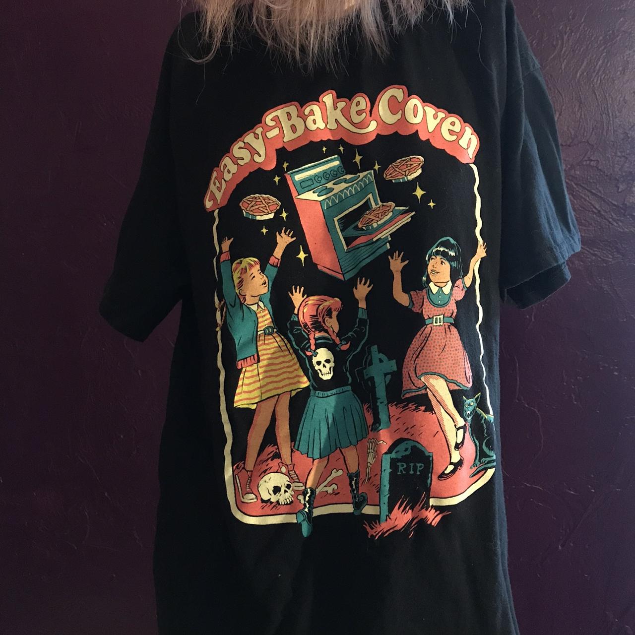トップス Vintage Design T-Shirt Easy Bake Coven T Easy Bake Coven Horror Scary Film Movie Retro Vintage Mens T