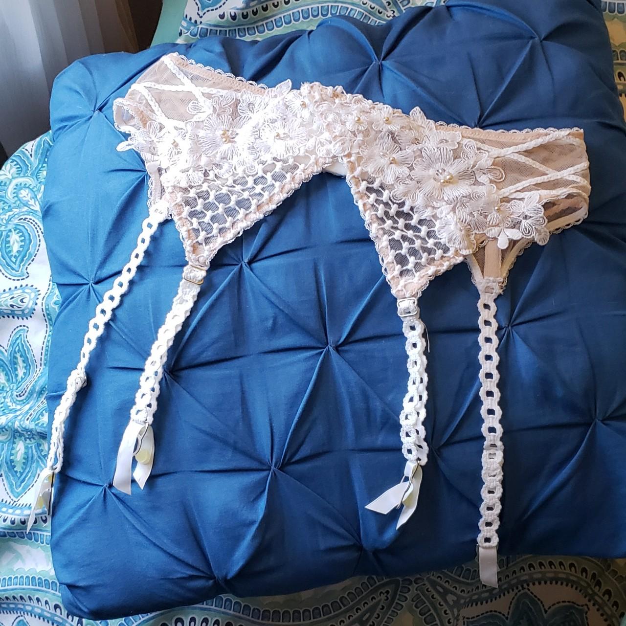 victoria's secret garter belts