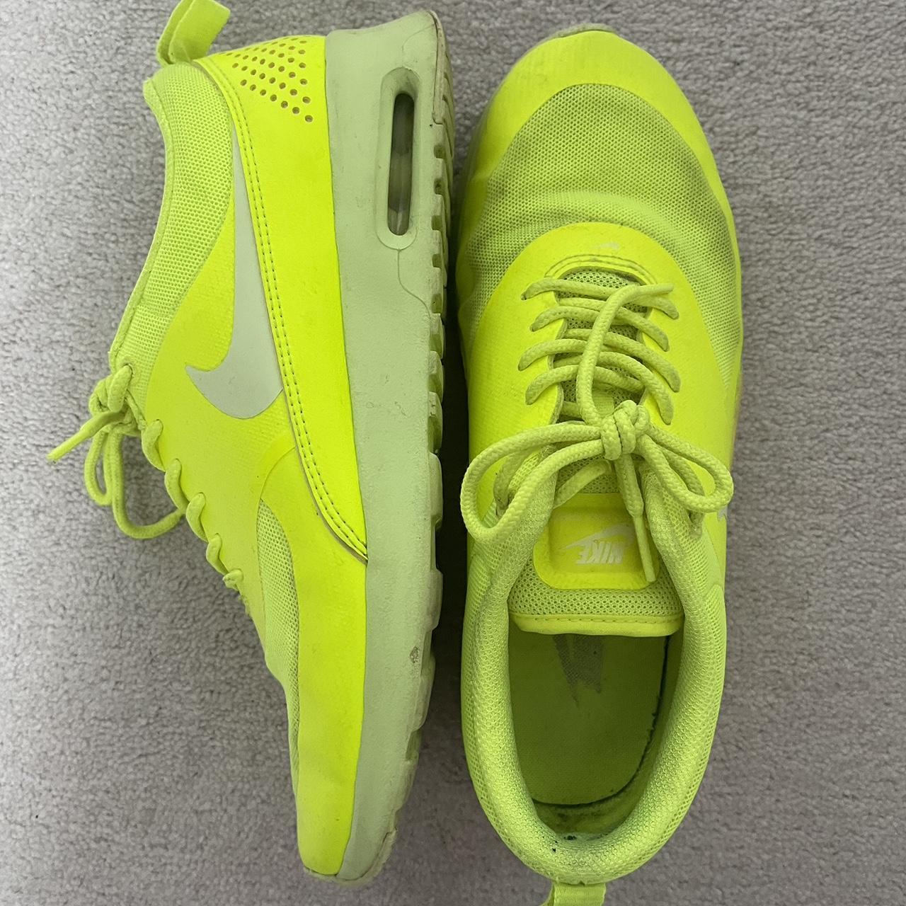 Nike Women's Green Trainers Depop