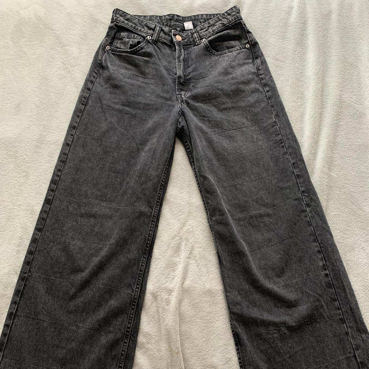 H&M Men's Black Trousers Depop