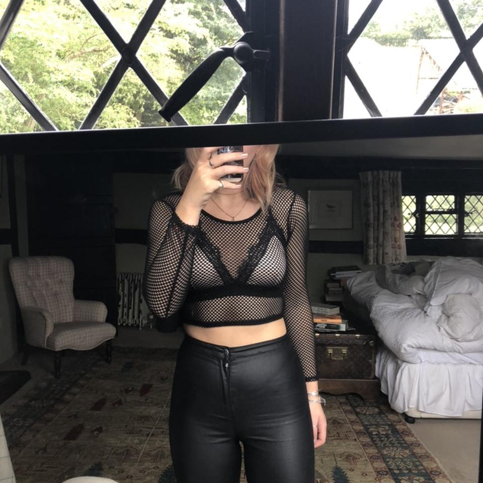 Fishnet crop outlet top outfit