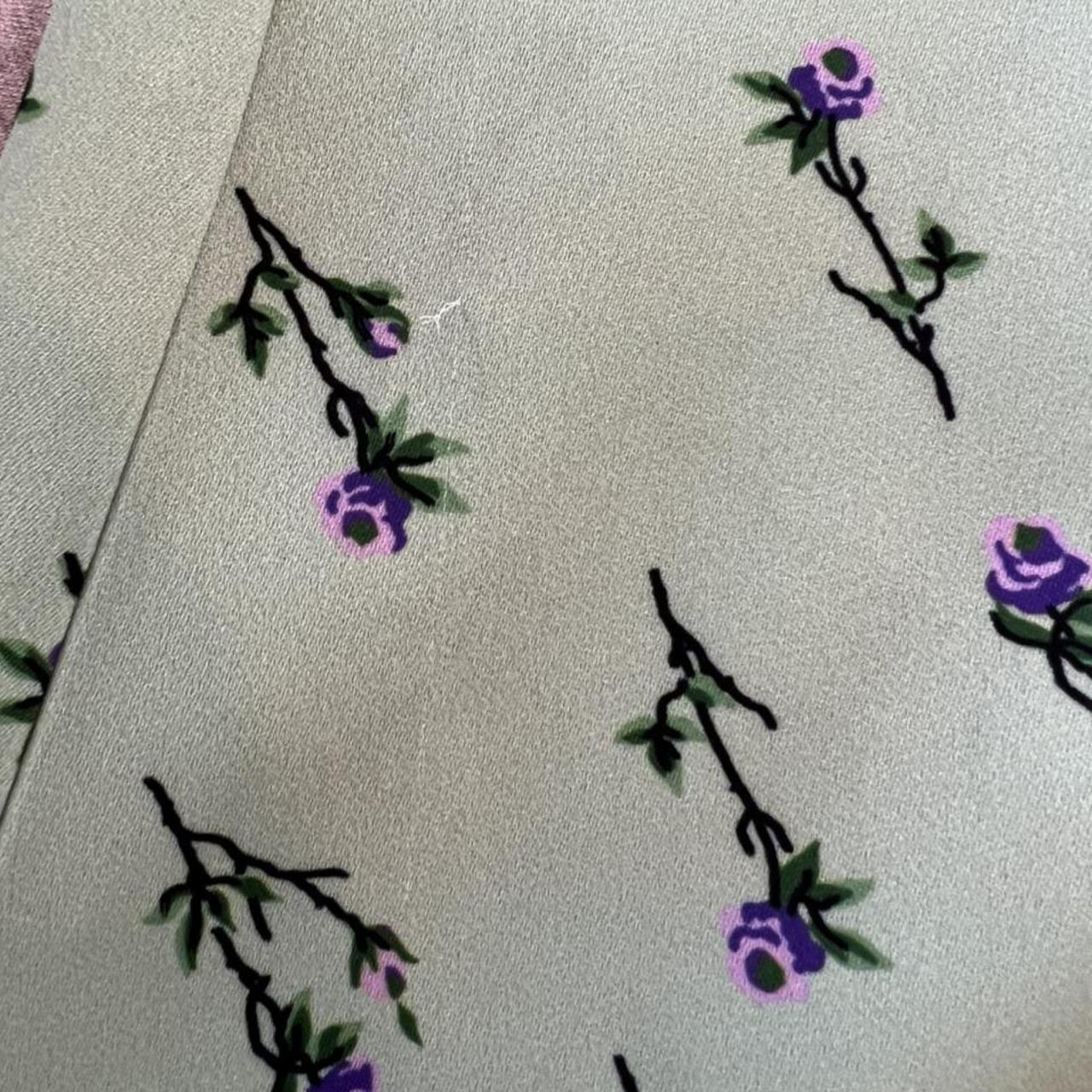 UNIF wist skirt. MIDIlength floral skirt with lace... Depop