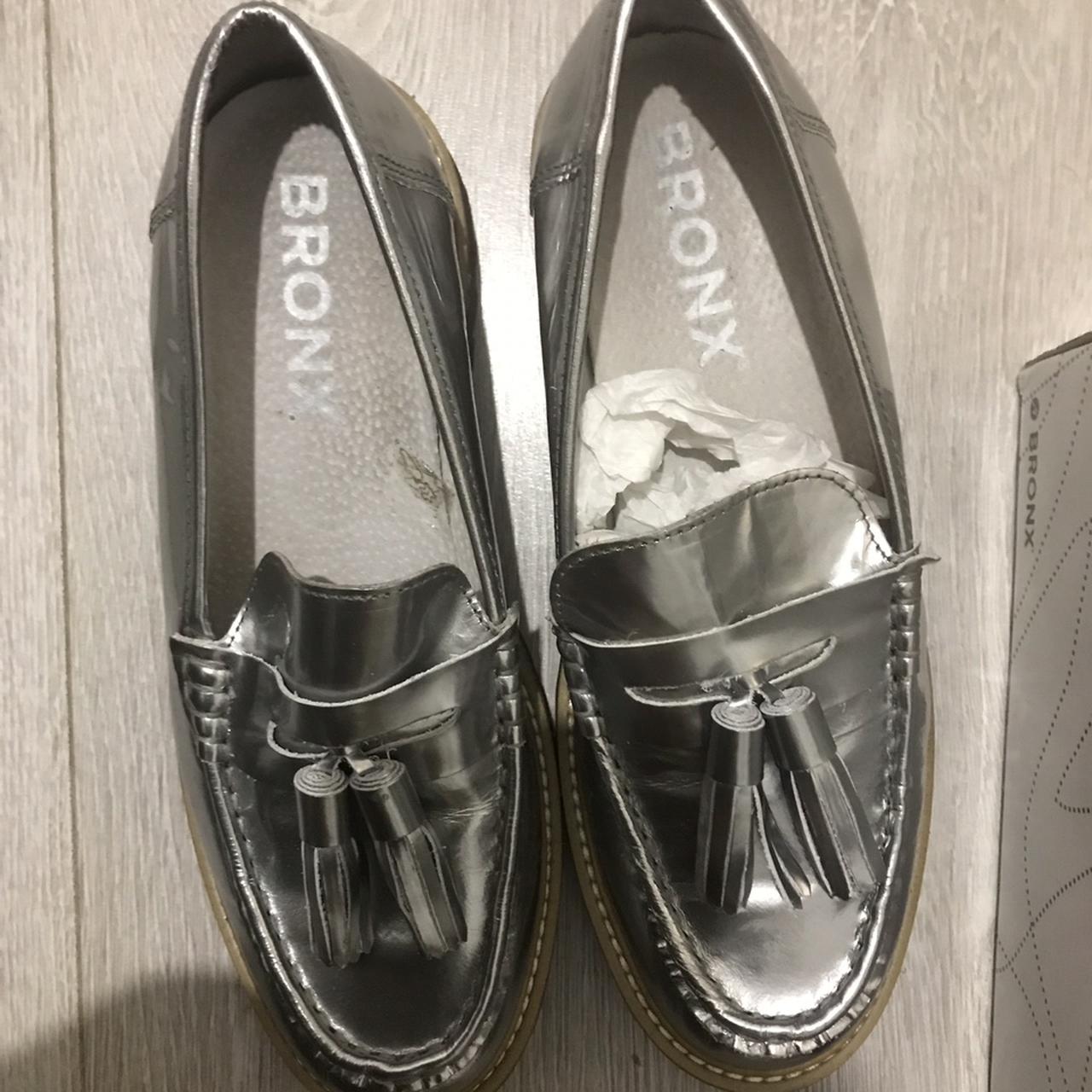 Silver on sale tassel loafers