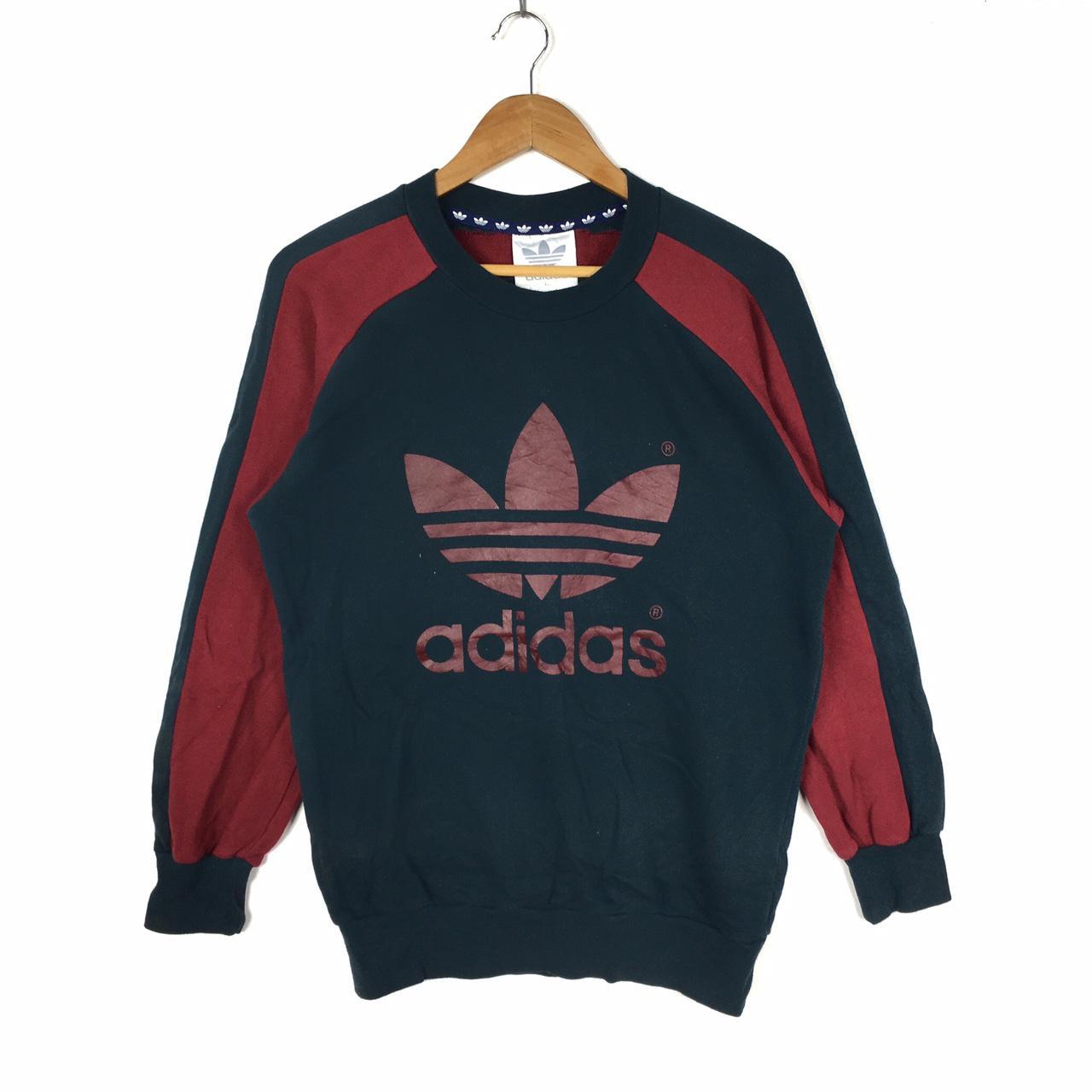 Adidas best sale favorites sweatshirt