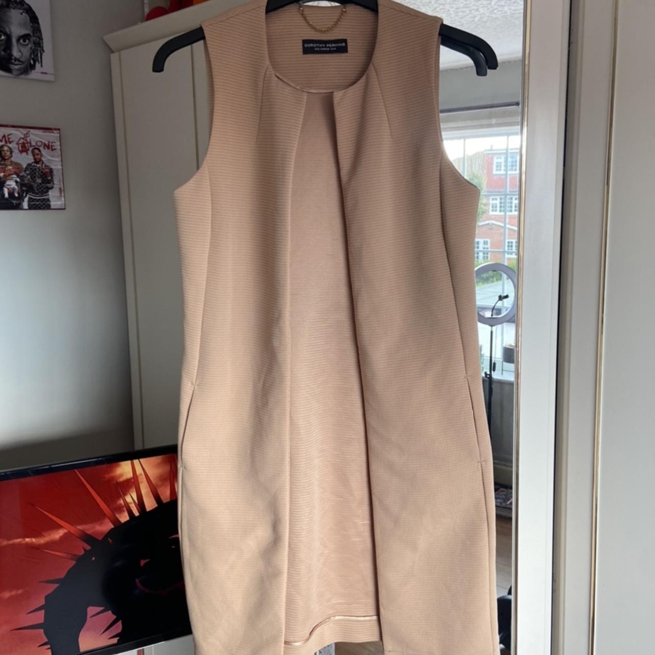 Dorothy Perkins Camel Collarless Sleeveless Blazer