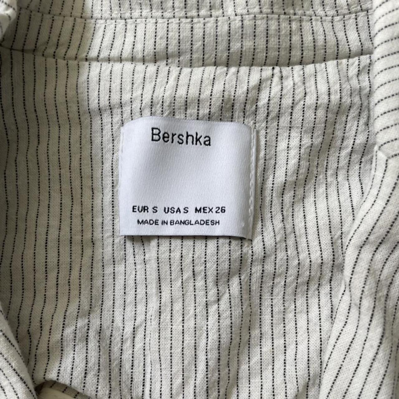 Bershka Women's White and Cream Tailored-jackets | Depop