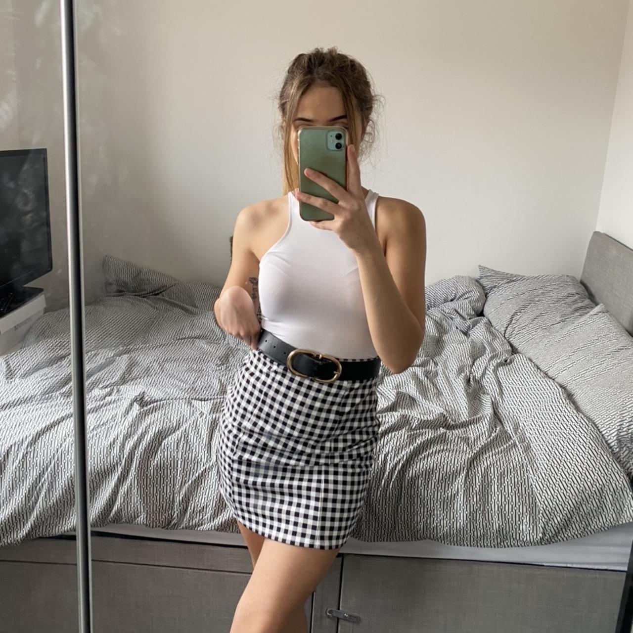 Checkered skirt i top saw it first